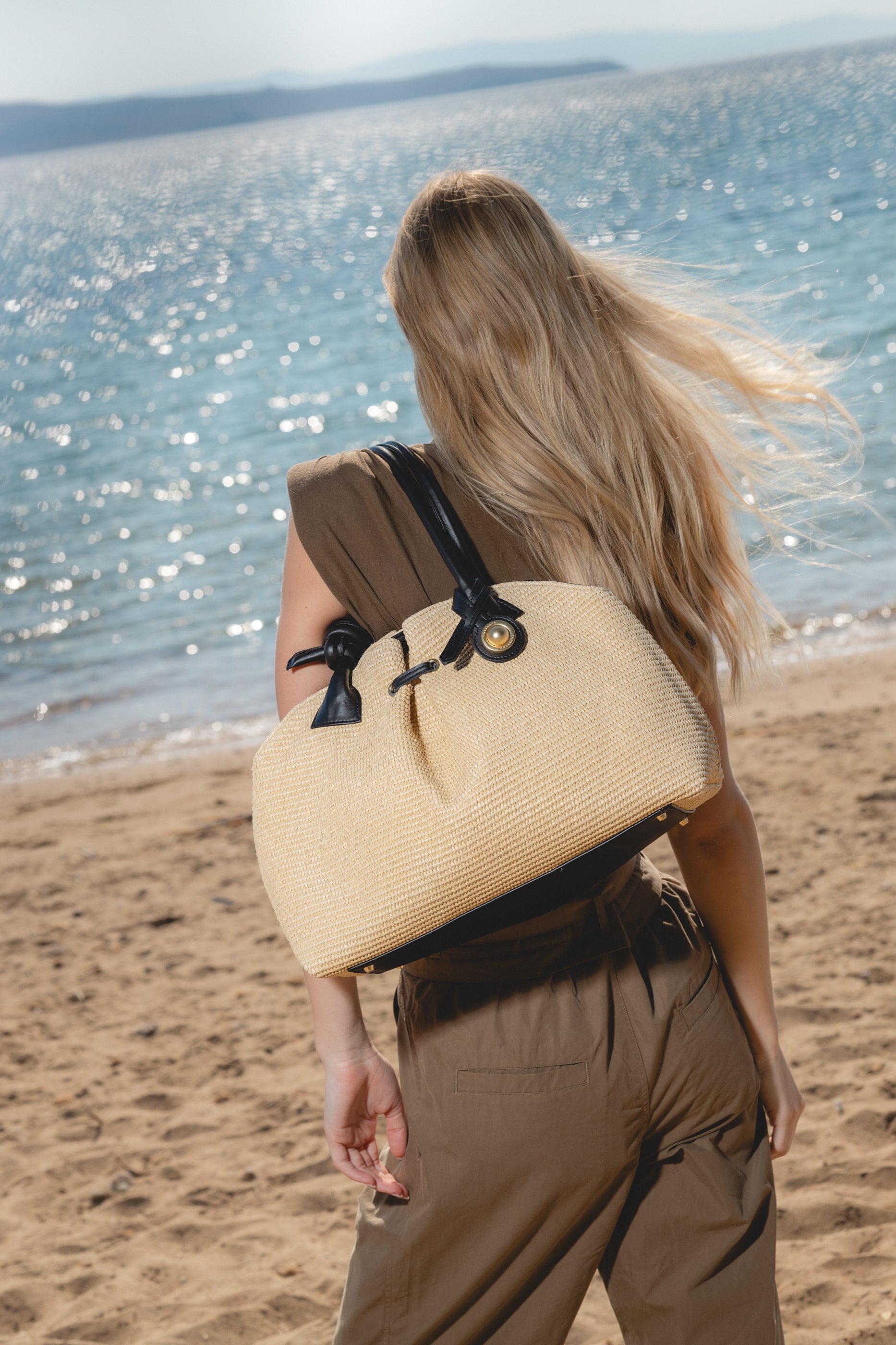 The Swan 2.0 Maxi